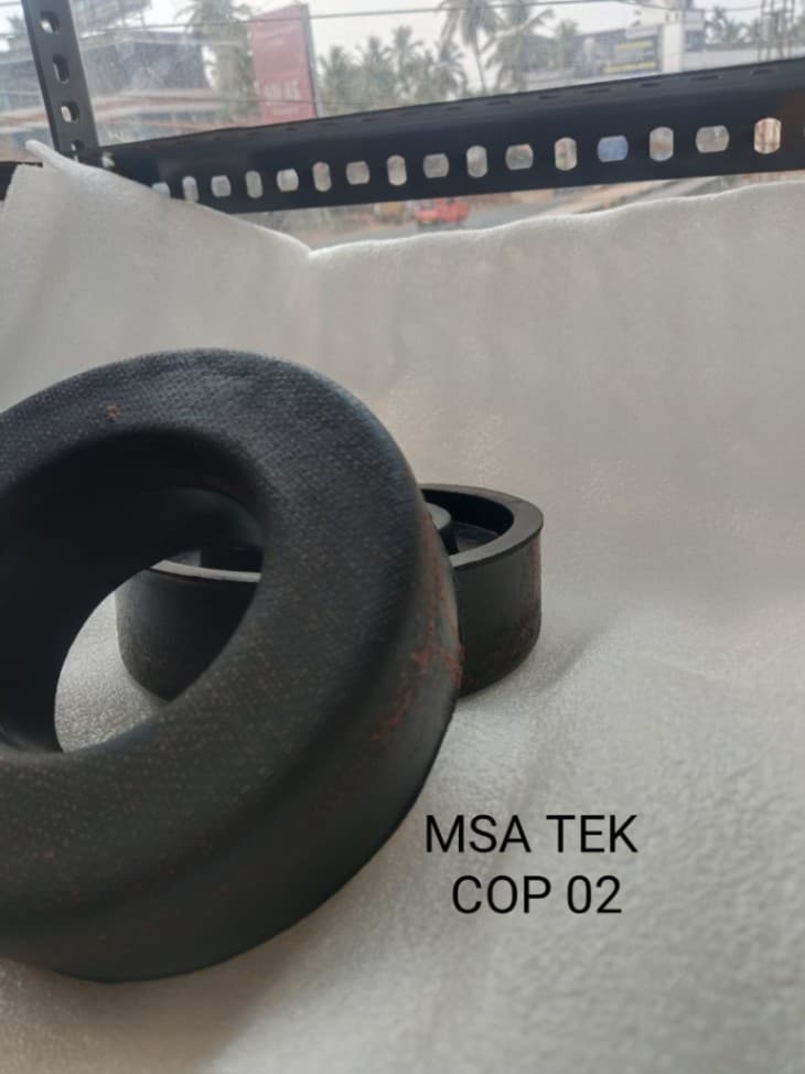 COIL SPRING PAD INNOVA REAR 